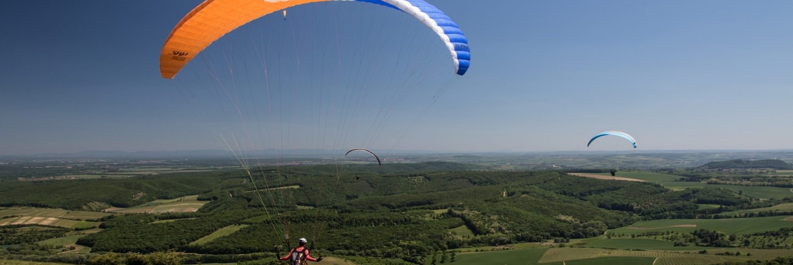 Zbor cu parapanta în Umbria, la Gubbio