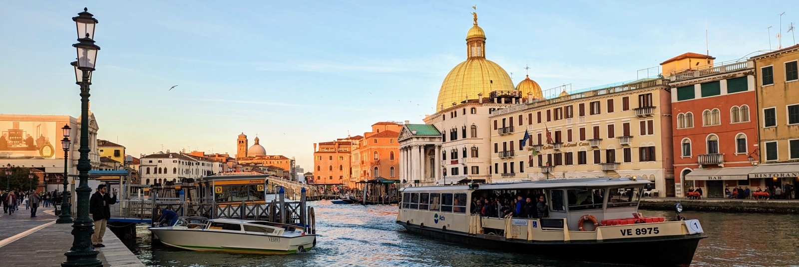 Cum să folosești mijloacele de transport din Veneția