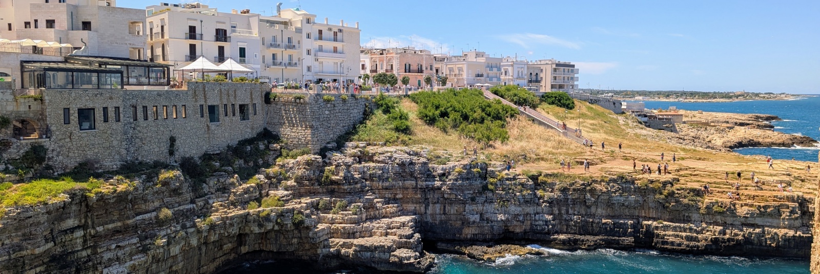 Cum ajungi de la Monopoli la Polignano a Mare?