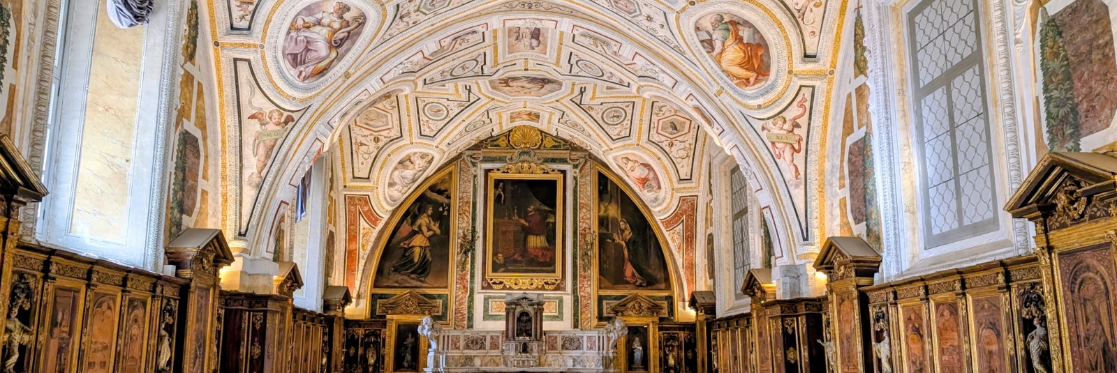 Complexul Sant'Anna dei Lombardi din Napoli