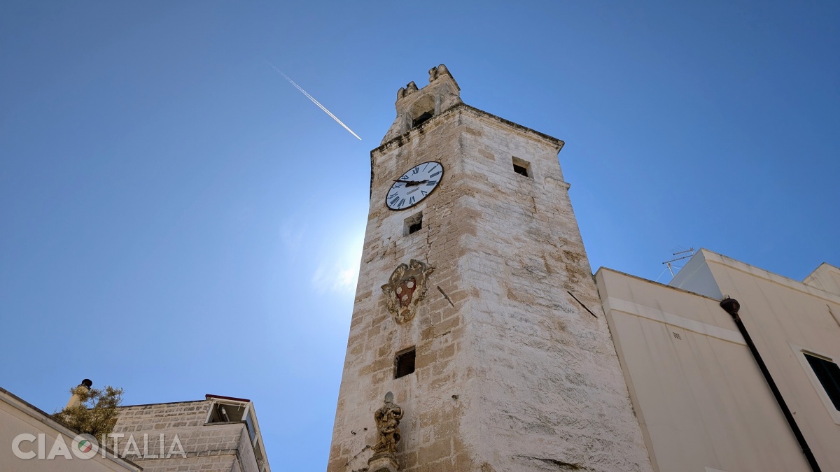 Turnul cu Ceas din Monopoli a fost construit &icirc;n sec. al XVI-lea.