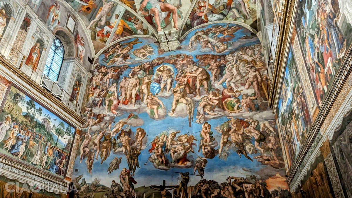 Judecata de Apoi a fost pictată de Michelangelo pe peretele de vest al Capelei Sixtine.