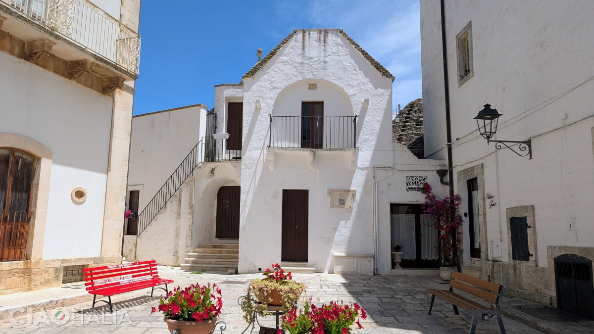 Casa d'Amore se află chiar l&acirc;ngă Piazza del Popolo.