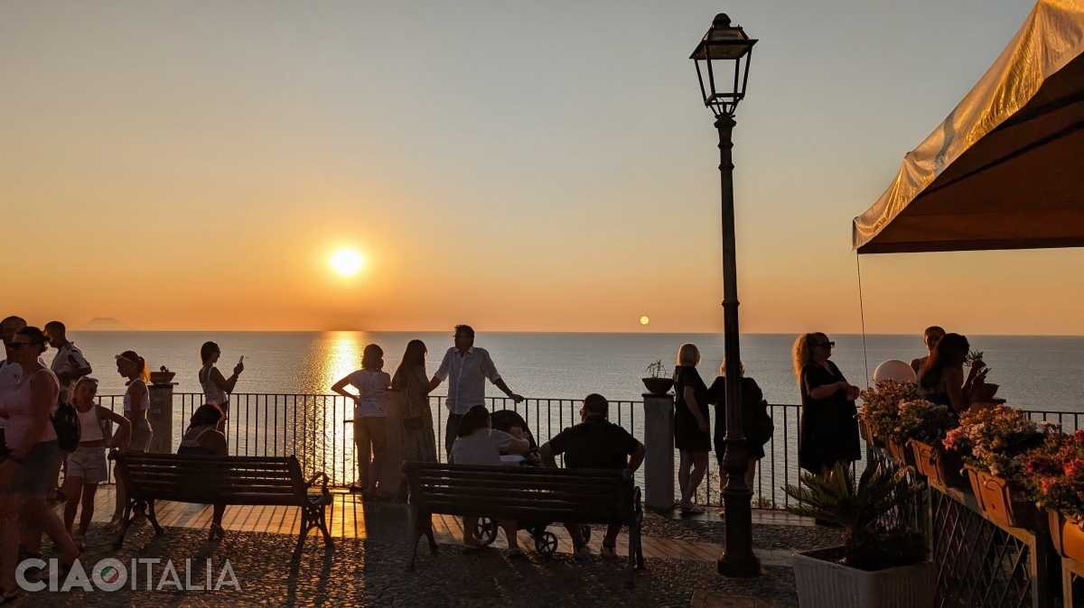 Piazza del Cannone este cel mai cunoscut loc de belvedere din Tropea.