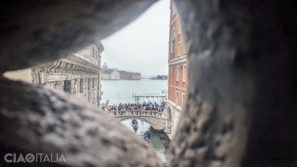 Vederea spre Ponte della Paglia