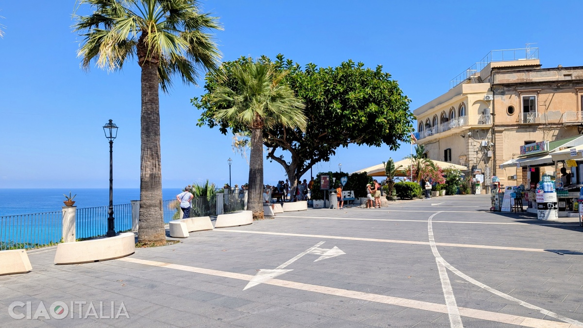 Piazza del Cannone