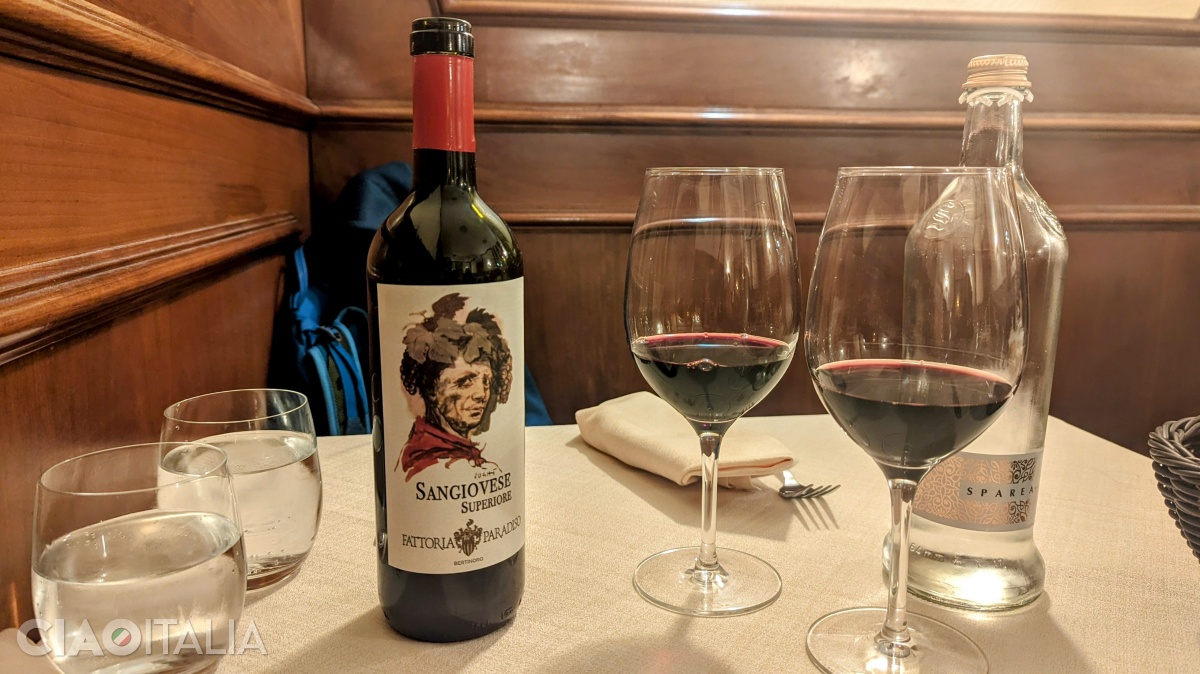 Un Sangiovese Superiore însoțește cu succes mâncarea din Bologna.