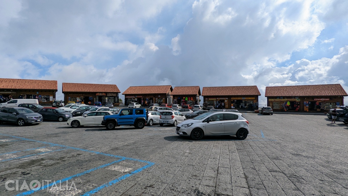 Parcarea de la Rifugio Sapienza (Etna Sud)