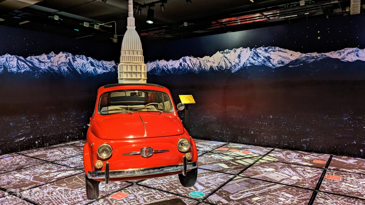 Fiat 500D (1962) - mașina care îl ducea pe președintele Italiei, Sandro Pertini, pe străzile Romei