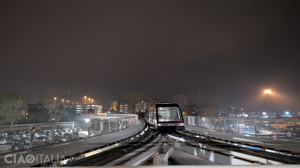 People Mover circulă până seara.