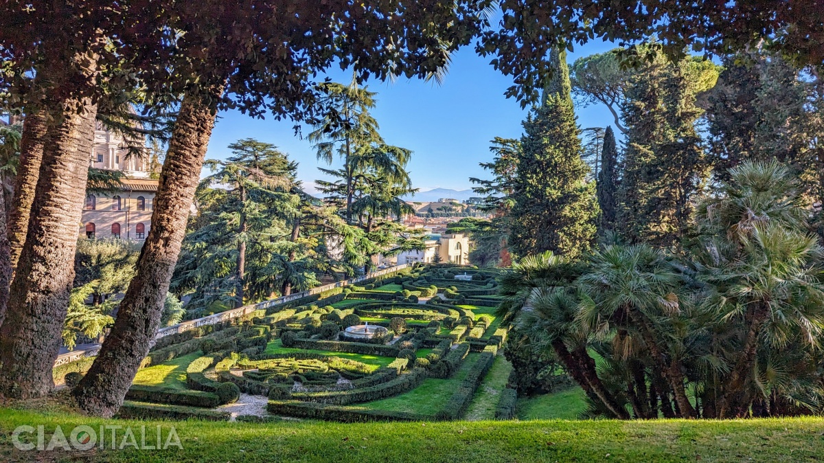 Labirintul din Grădina italiană