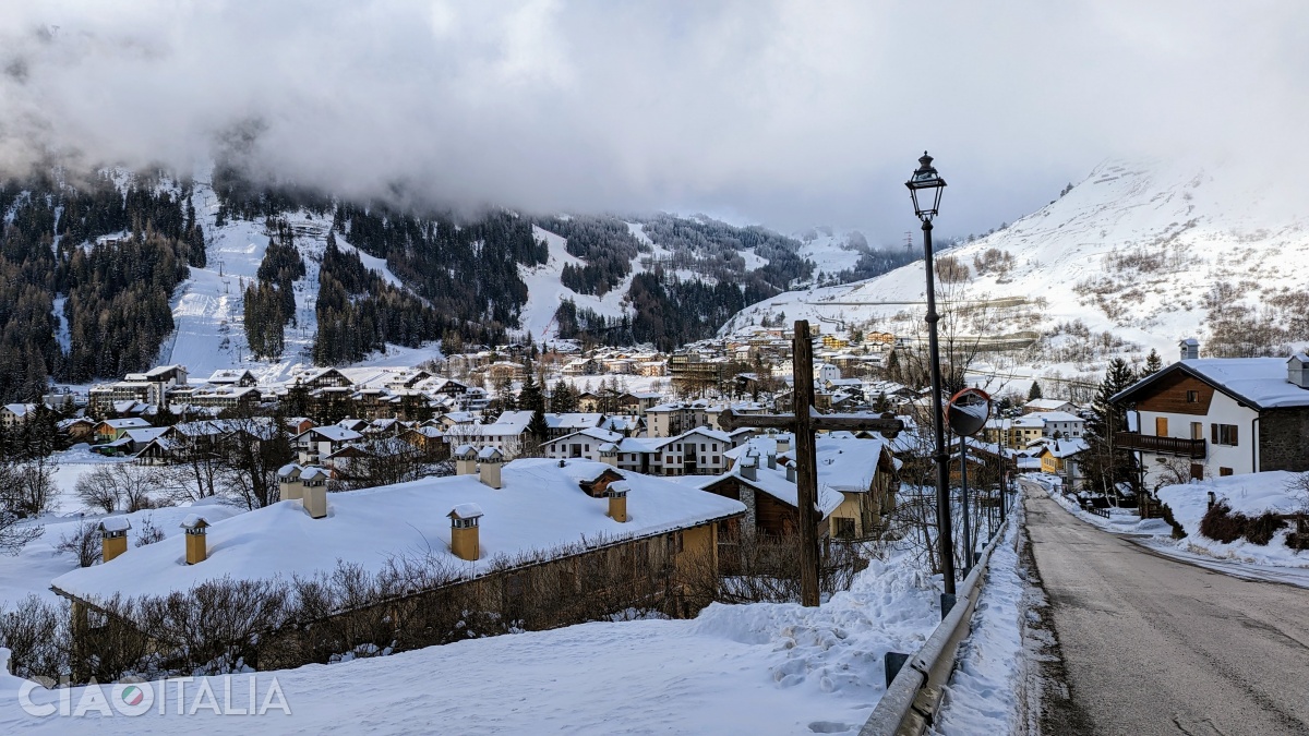 Stațiunea La Thuile se află la altitudinea de circa 1440m.