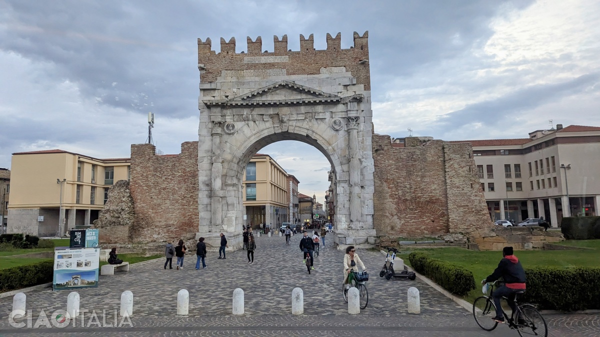 Rimini: Arcul lui Augustus