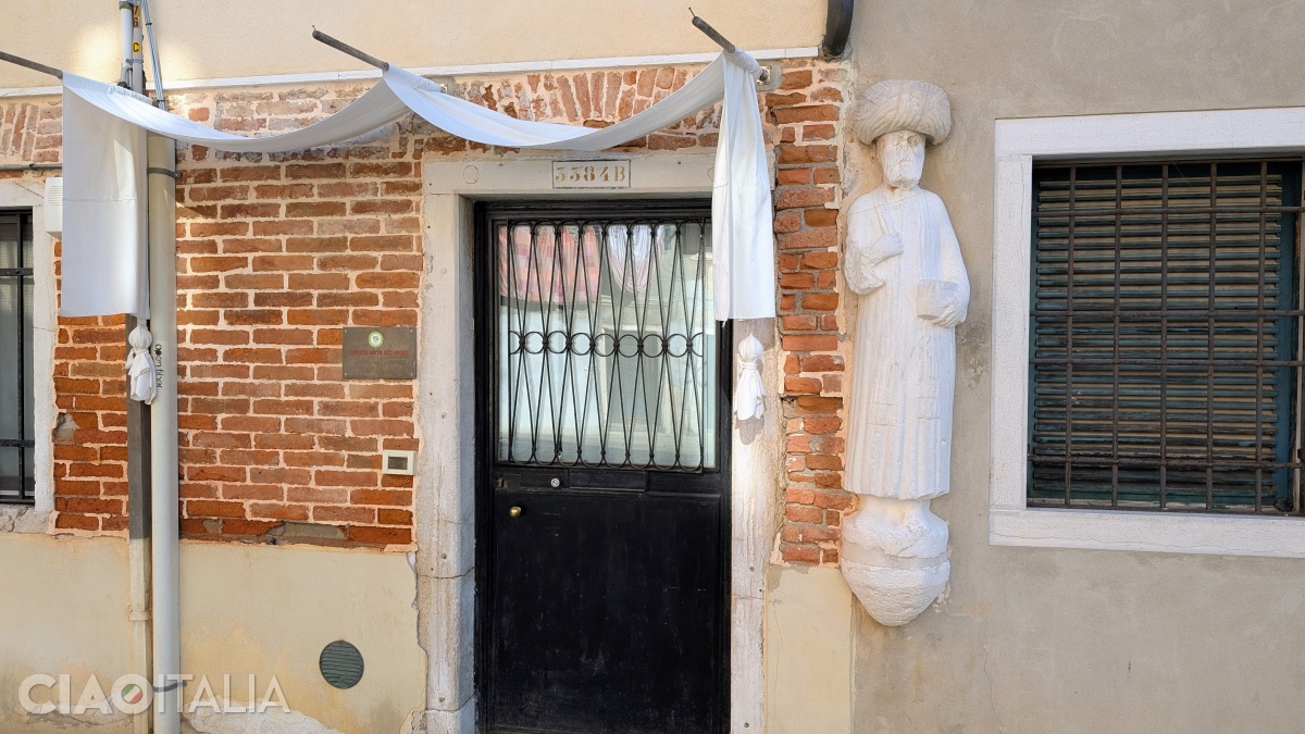 Statuia din Campo dei Mori 3384