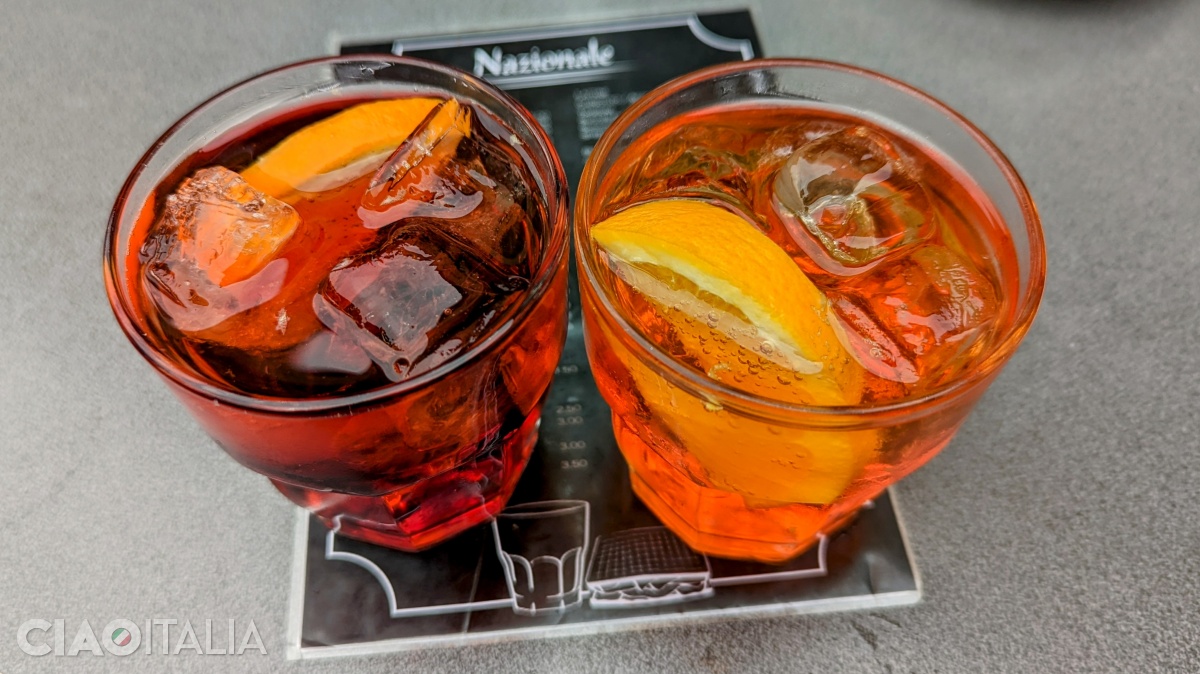 Campari și Aperol Spritz la Bar Nazionale, în Piazza delle Erbe