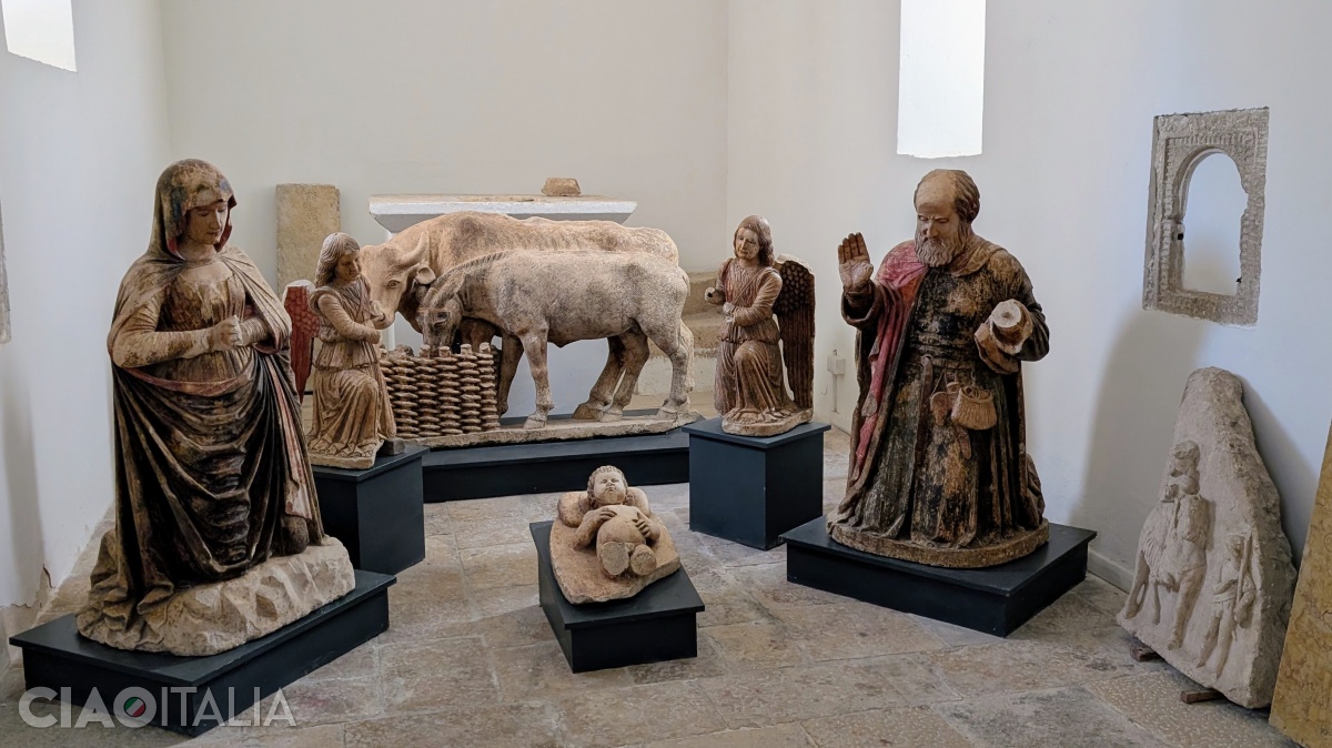 Grupul statuar al "Nașterii lui Iisus" datează din anul 1503.