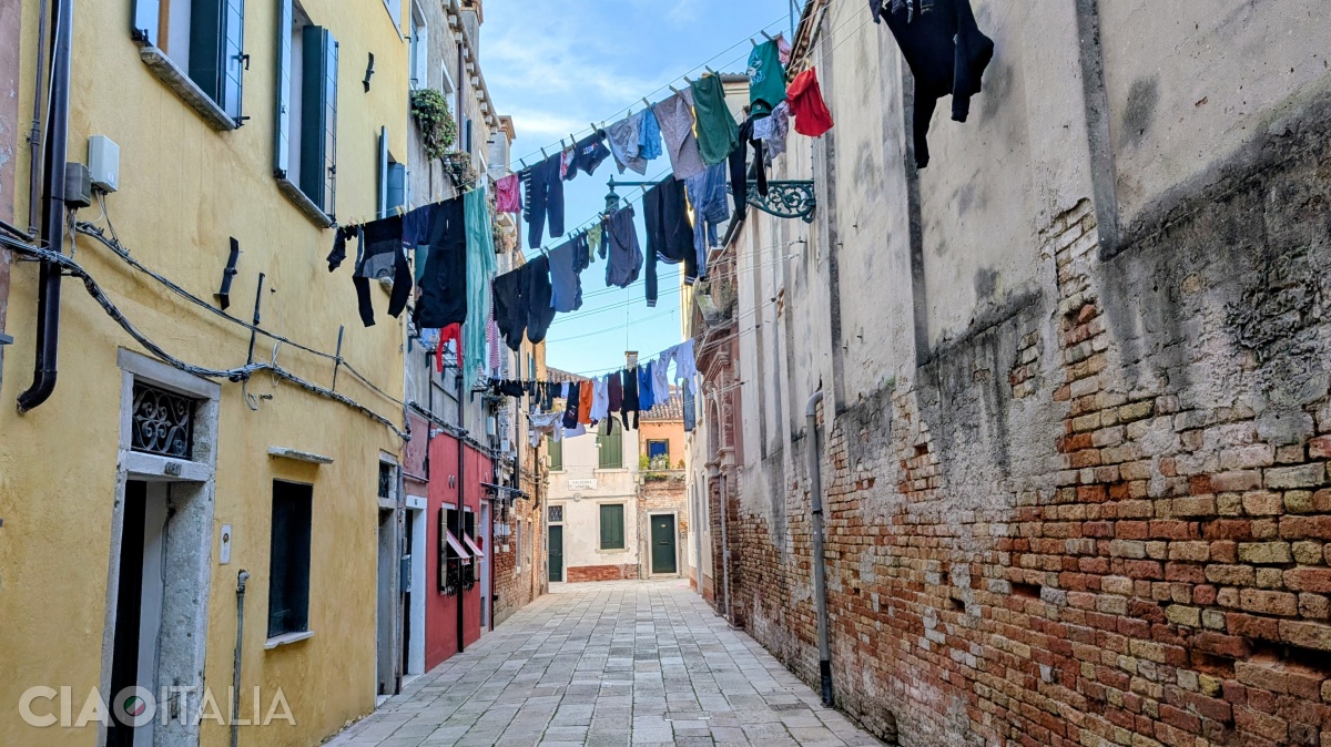 Stradă din cartierul Castello