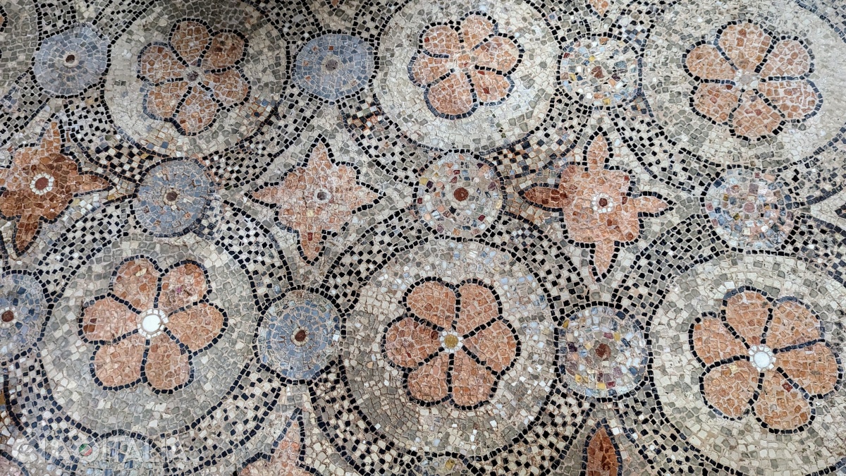 Mozaic cu motive florale