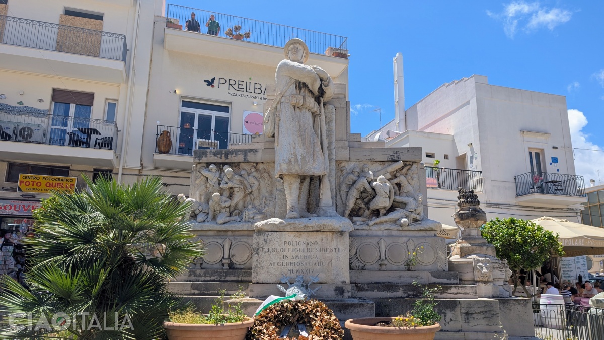 Monumentul Eroilor din Piazza Garibaldi