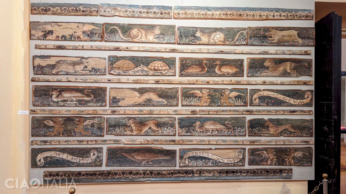 Fragmente din tavanul de lemn din sec. XIV-XV