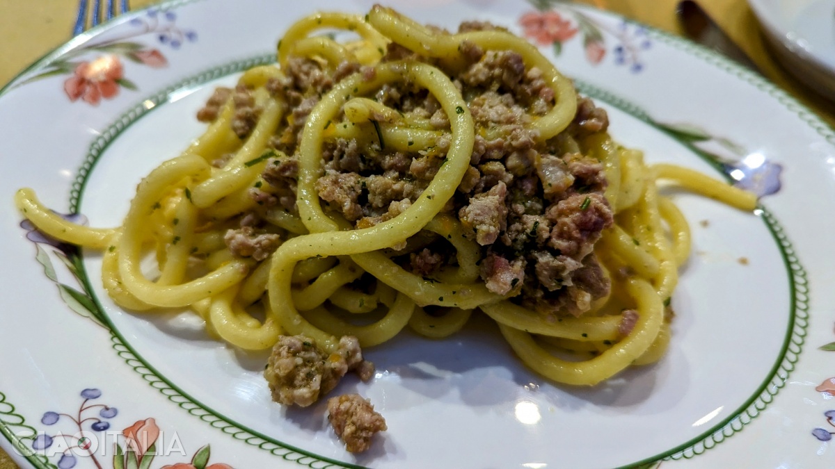 Bigoli cu ragù de găină