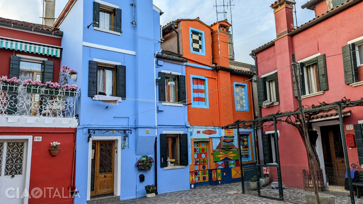Casa lui Bepi Suà este cea mai faimoasă din Burano.
