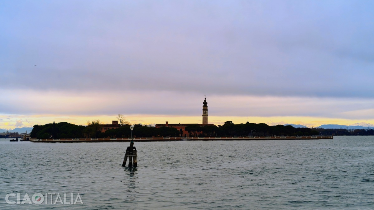 Insula San Lazzaro degli Armeni