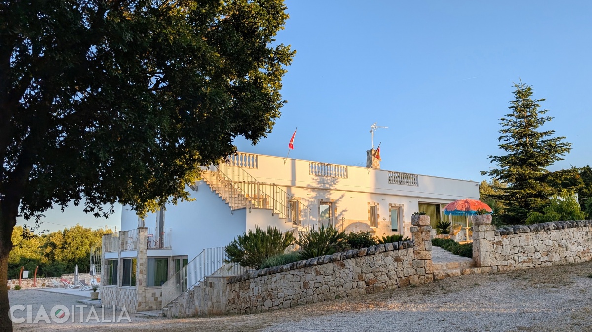Villa Fumarola se află la câteva minute de mers cu mașina de Ostuni.
