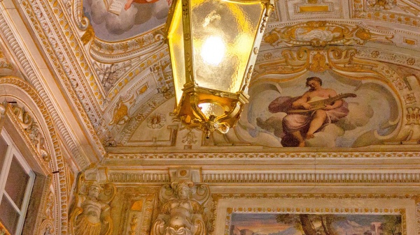 Vizită ghidată la Palatele Rolli din Genova