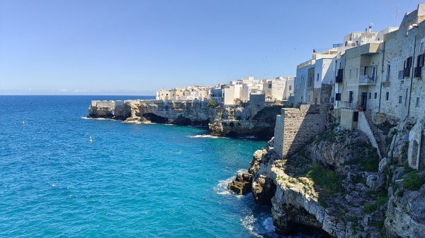 15 locuri de vizitat &icirc;n Polignano a Mare
