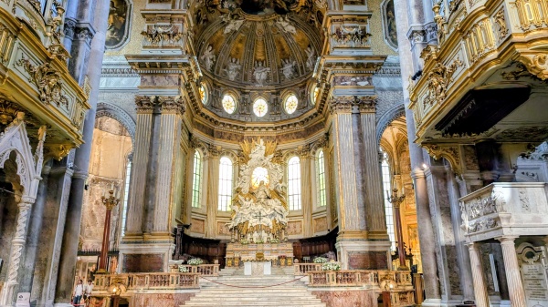 Domul din Napoli
