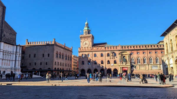 Ce poți să vezi gratuit în Bologna?